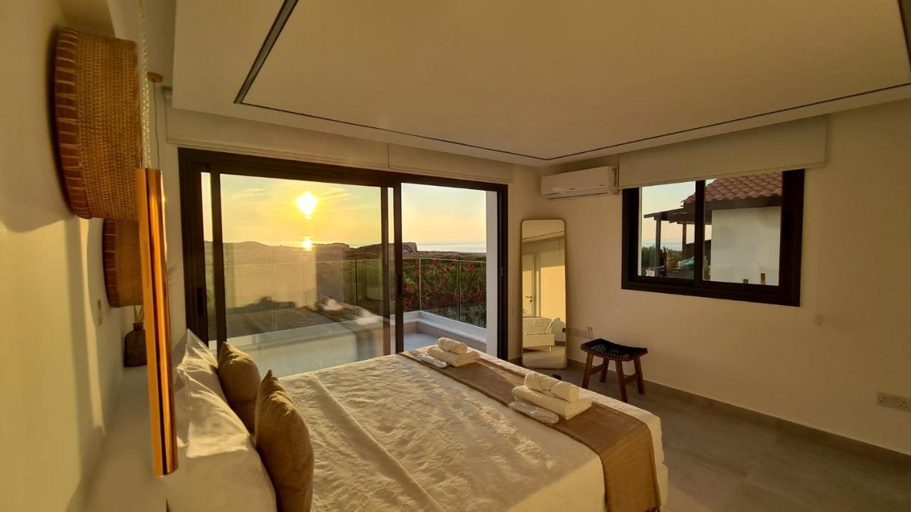 Phaedrus Living: Seaview Luxury Villa Venus Paphos ภายนอก รูปภาพ